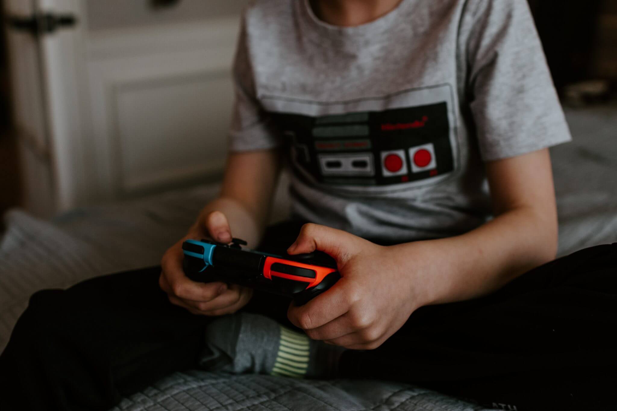 Creating Healthy Video Game Habits With Your Teenager to Prevent Gaming